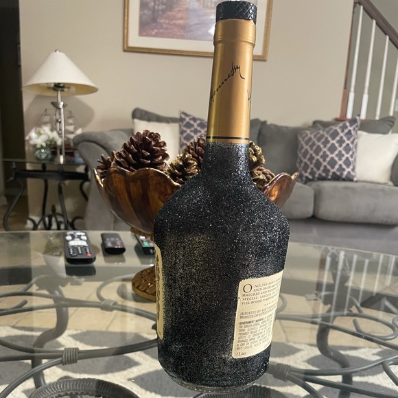 Glittered Hennessy Bottle - Picture 5 of 6